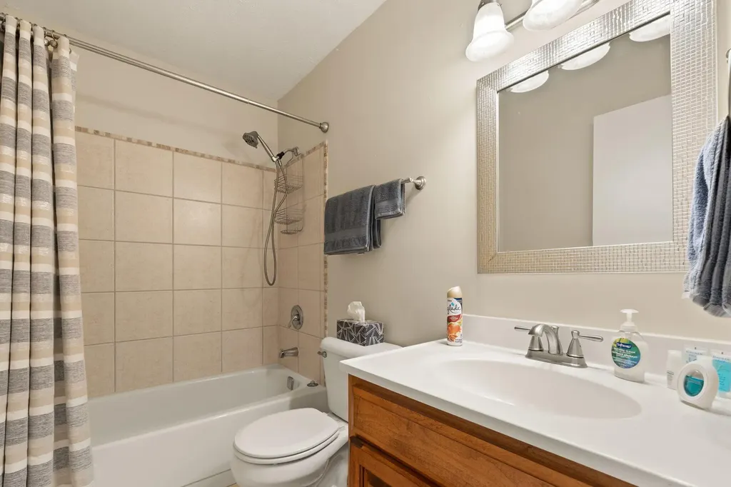 421 Redding Road Lexington KY 40517