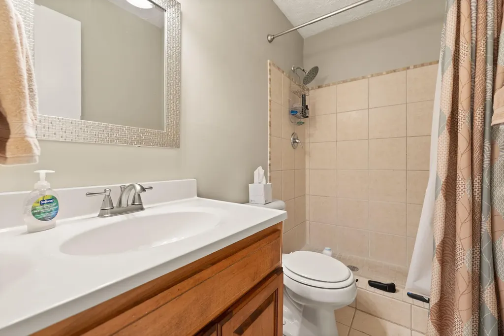 421 Redding Road Lexington KY 40517