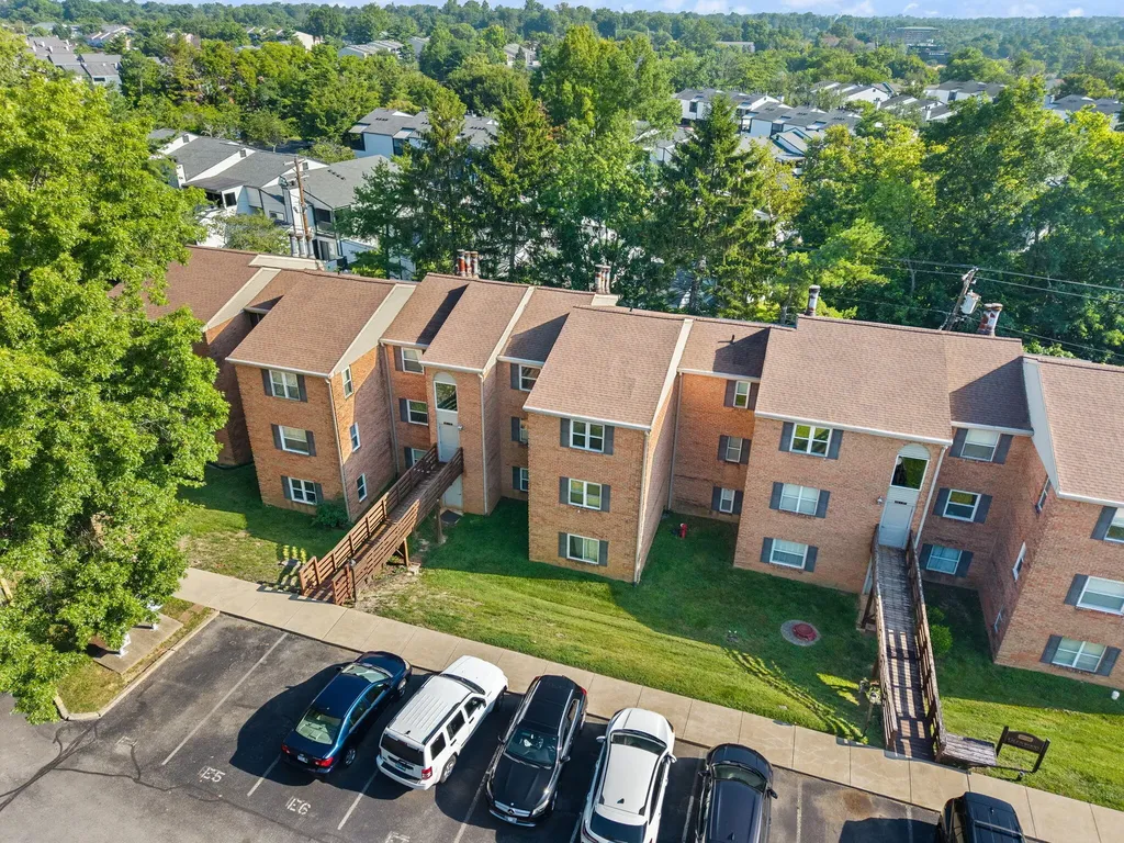 421 Redding Road Lexington KY 40517