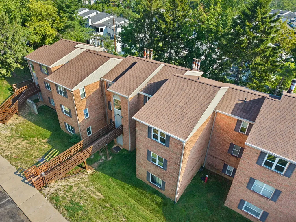 421 Redding Road Lexington KY 40517