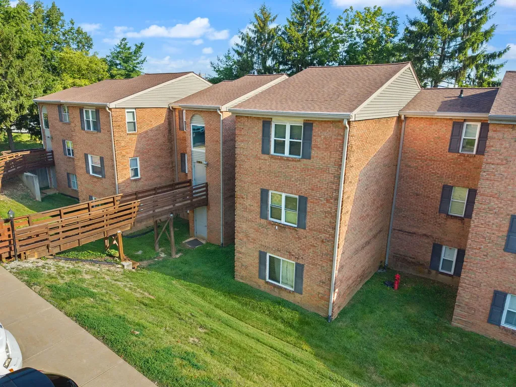 421 Redding Road Lexington KY 40517