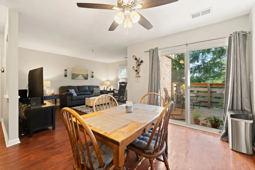 421 Redding Road Lexington KY 40517