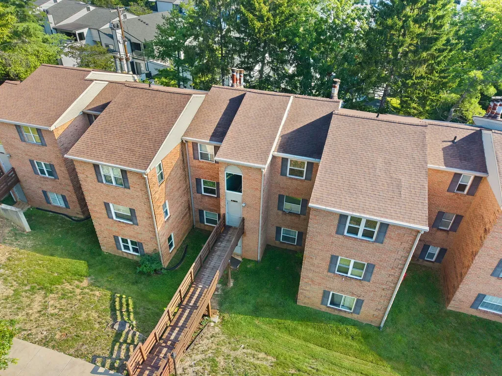 421 Redding Road Lexington KY 40517