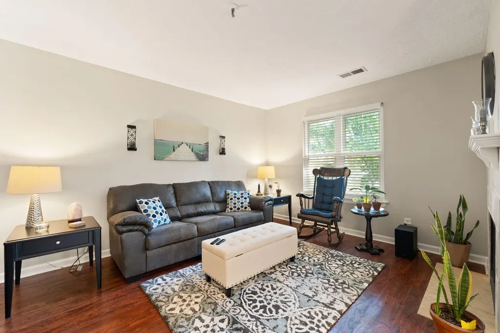 421 Redding Road Lexington KY 40517