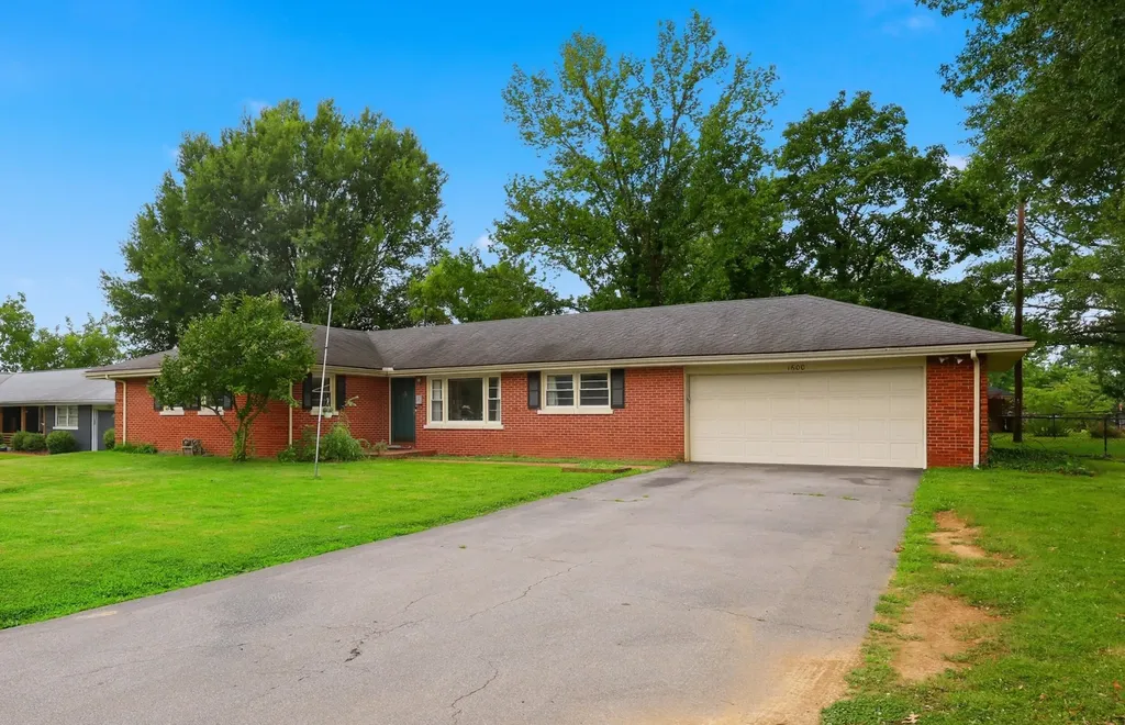 1600 Atlanta Drive Lexington KY 40505