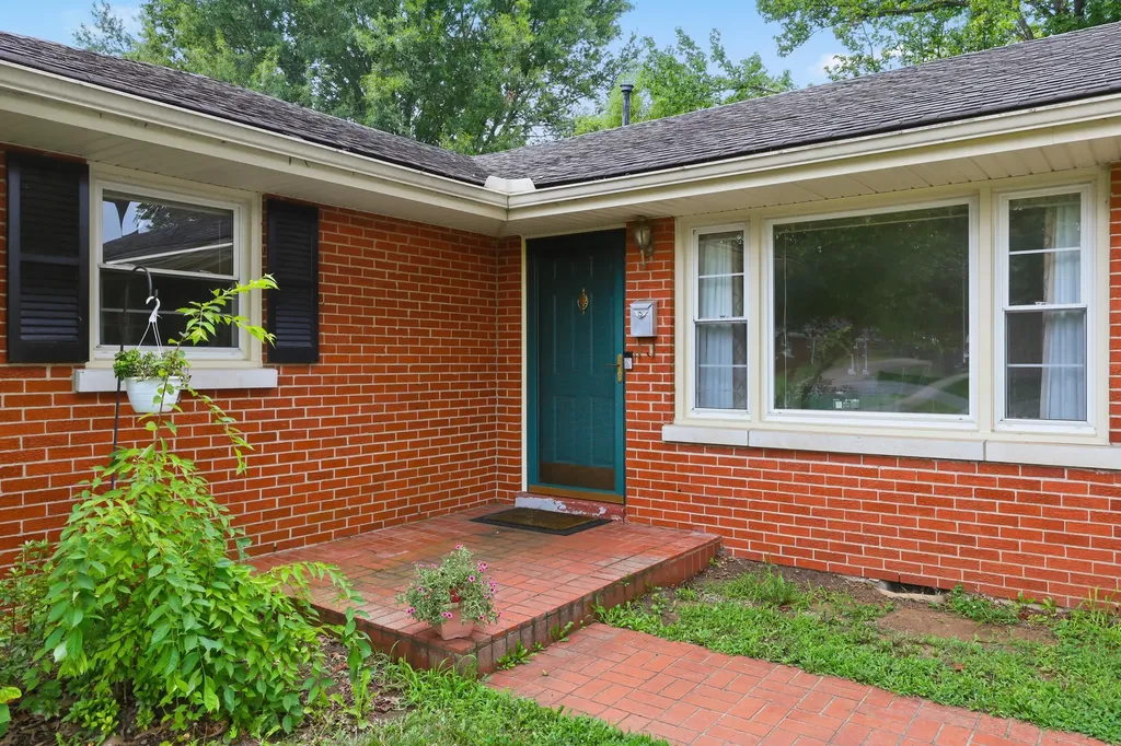 1600 Atlanta Drive Lexington KY 40505