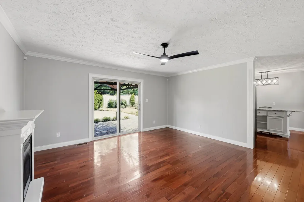 405 Weil Lane Nicholasville KY 40356
