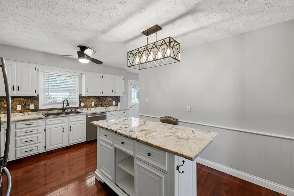 405 Weil Lane Nicholasville KY 40356