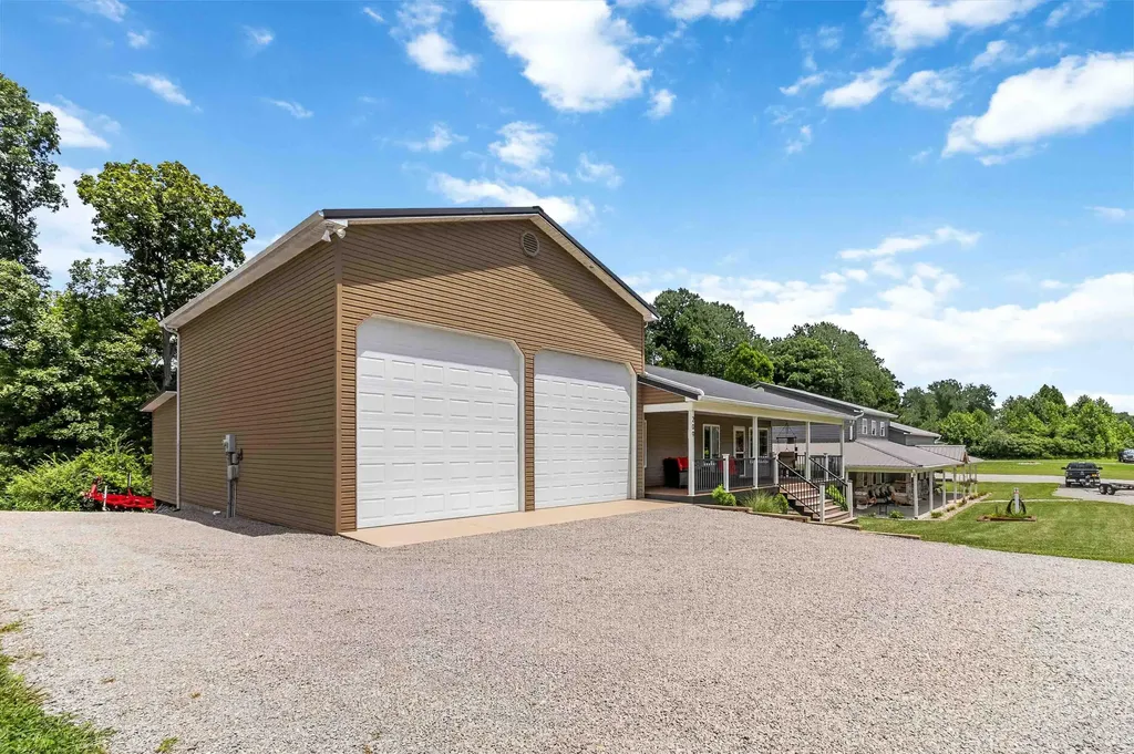 209 209 Indian Hills Dr Drive Russell Springs KY 42642