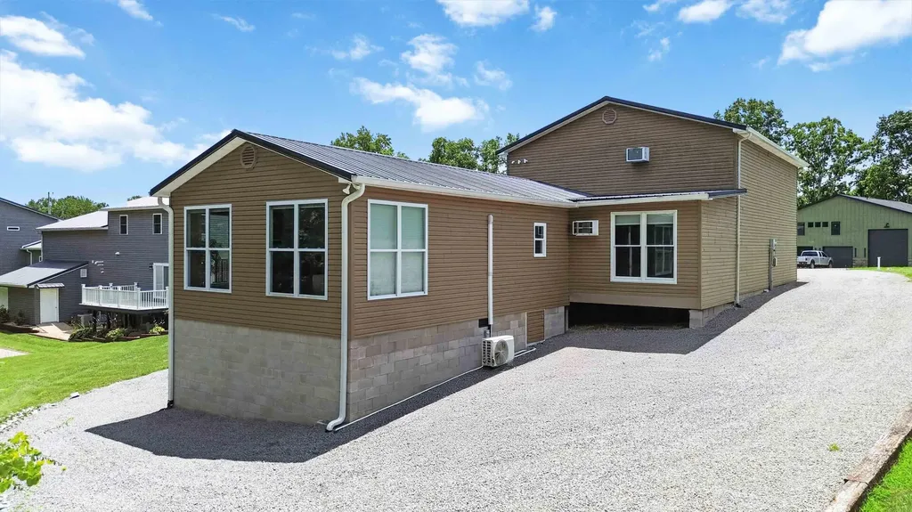209 Indian Hills Drive Russell Springs KY 42642