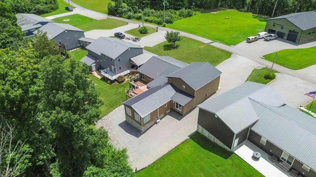 209 209 Indian Hills Dr Drive Russell Springs KY 42642