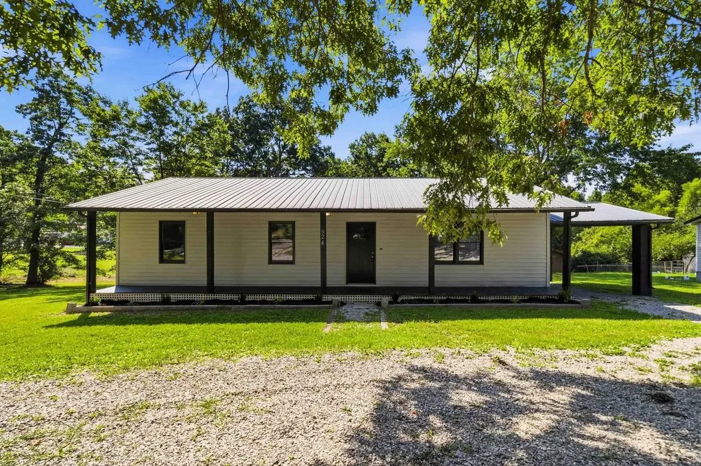 824 Paris Karr Road Keavy KY 40737