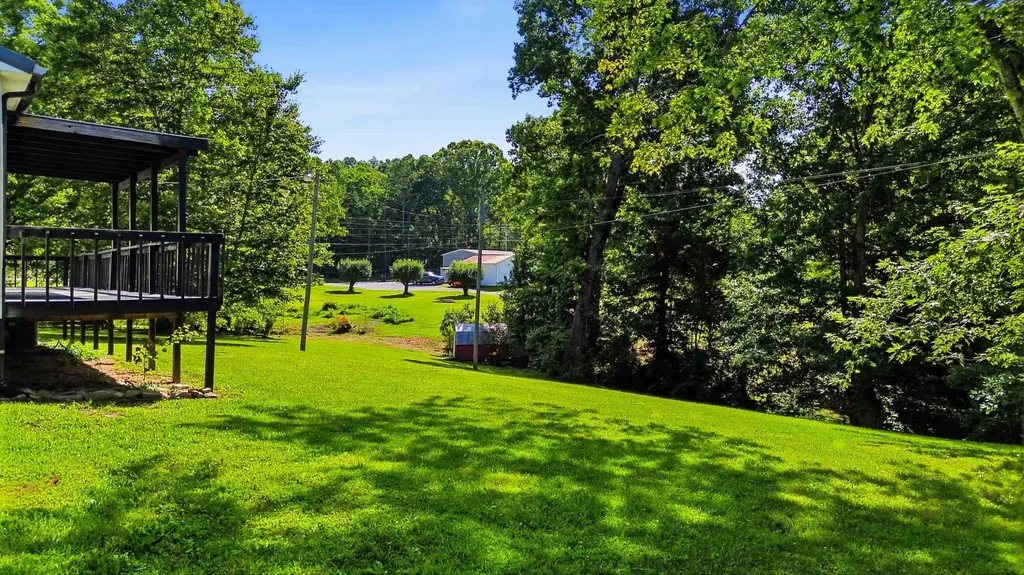 824 Paris Karr Road Keavy KY 40737
