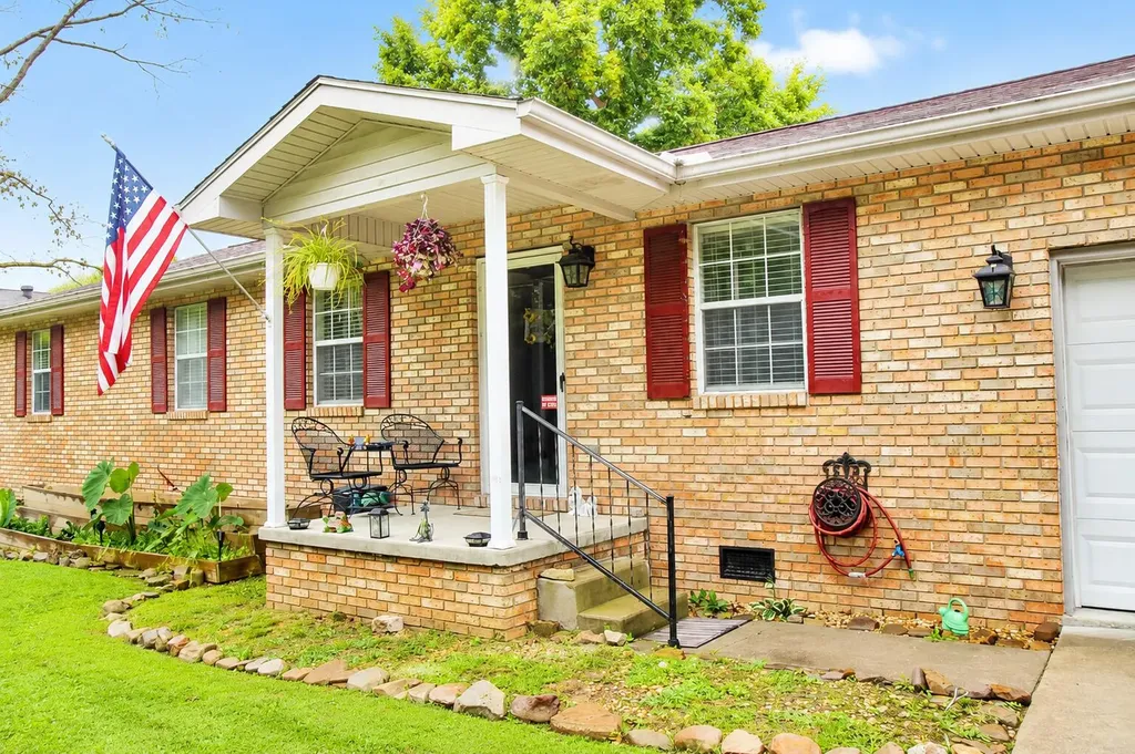987 E Ky Highway 312 Corbin KY 40701