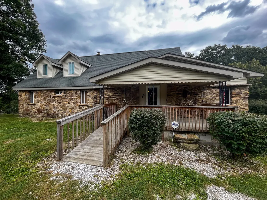 762 Jacks Ridge Road Mckee KY 40447