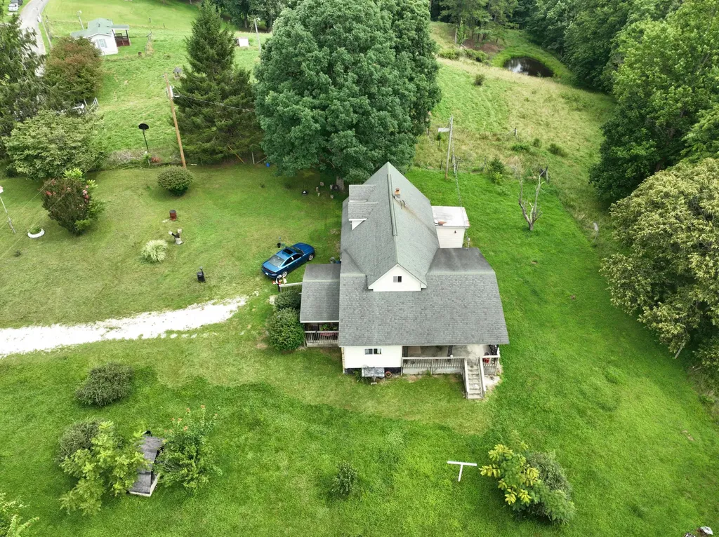 762 Jacks Ridge Road Mckee KY 40447