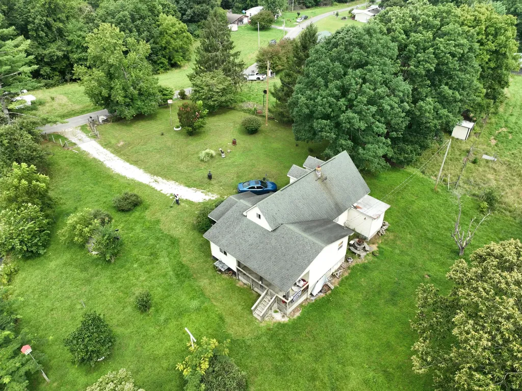 762 Jacks Ridge Road Mckee KY 40447