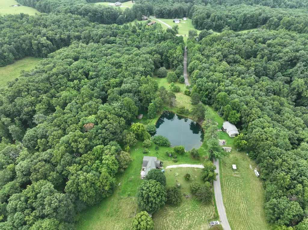 762 Jacks Ridge Road Mckee KY 40447