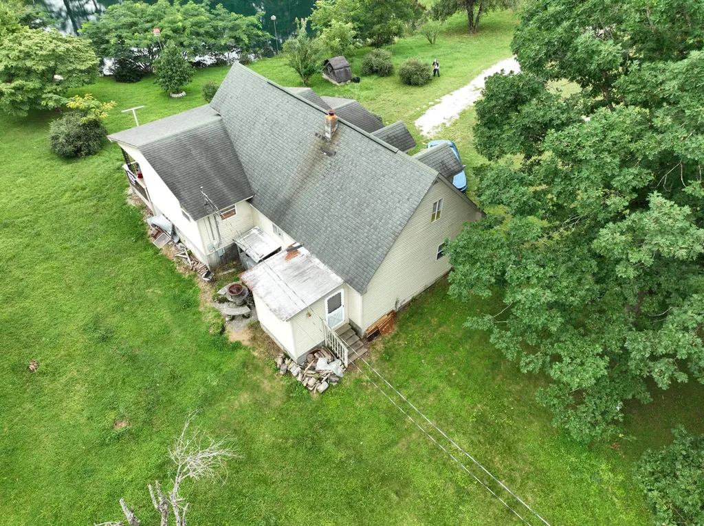 762 Jacks Ridge Road Mckee KY 40447
