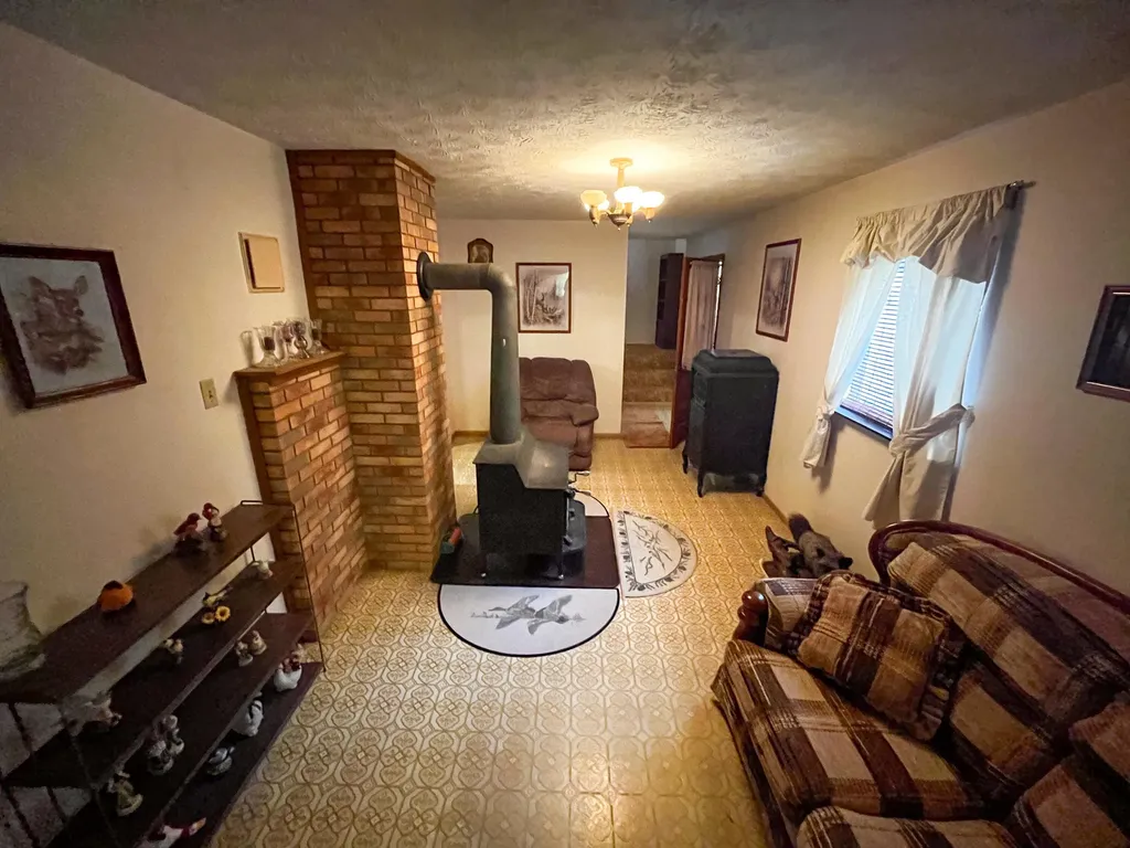 762 Jacks Ridge Road Mckee KY 40447