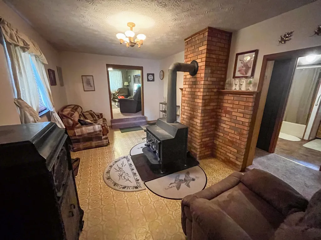 762 Jacks Ridge Road Mckee KY 40447