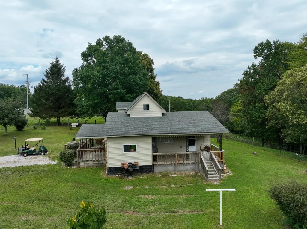 762 Jacks Ridge Road Mckee KY 40447
