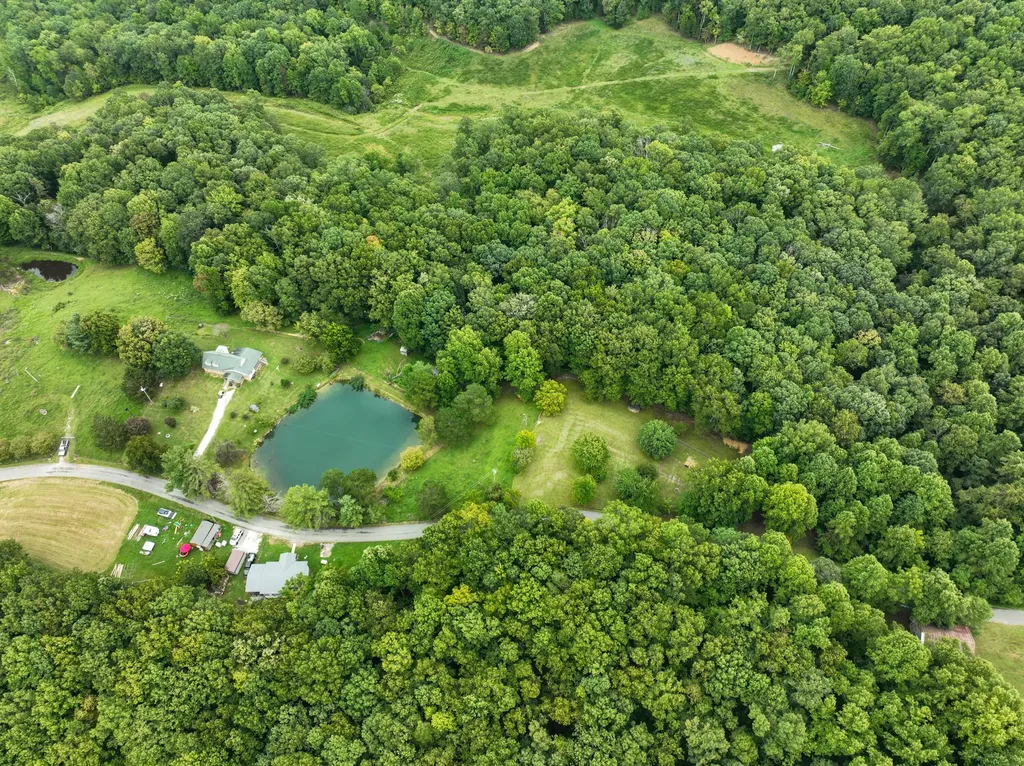 762 Jacks Ridge Road Mckee KY 40447