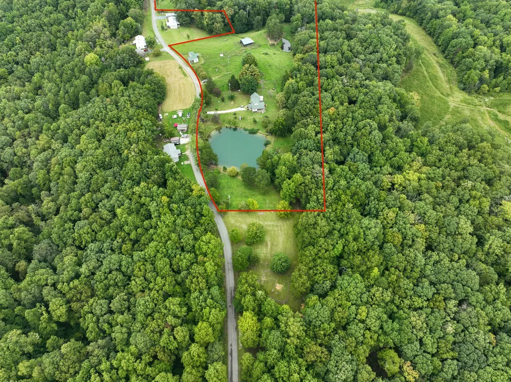 762 Jacks Ridge Road Mckee KY 40447