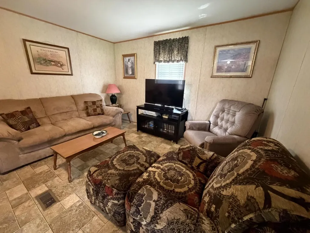 762 Jacks Ridge Road Mckee KY 40447