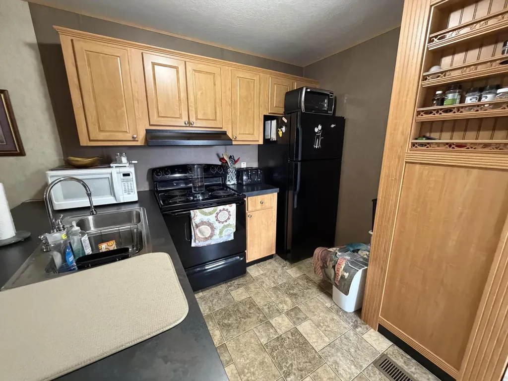 762 Jacks Ridge Road Mckee KY 40447