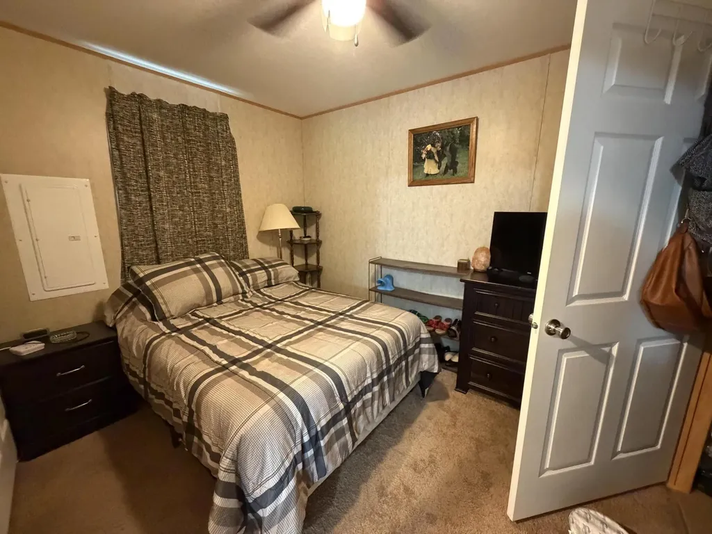762 Jacks Ridge Road Mckee KY 40447