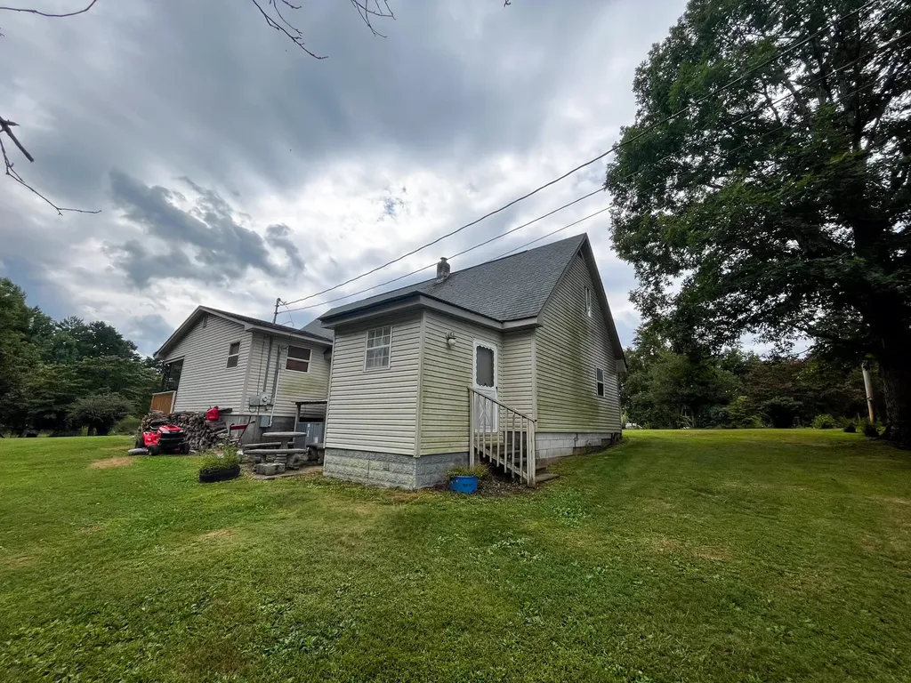 762 Jacks Ridge Road Mckee KY 40447