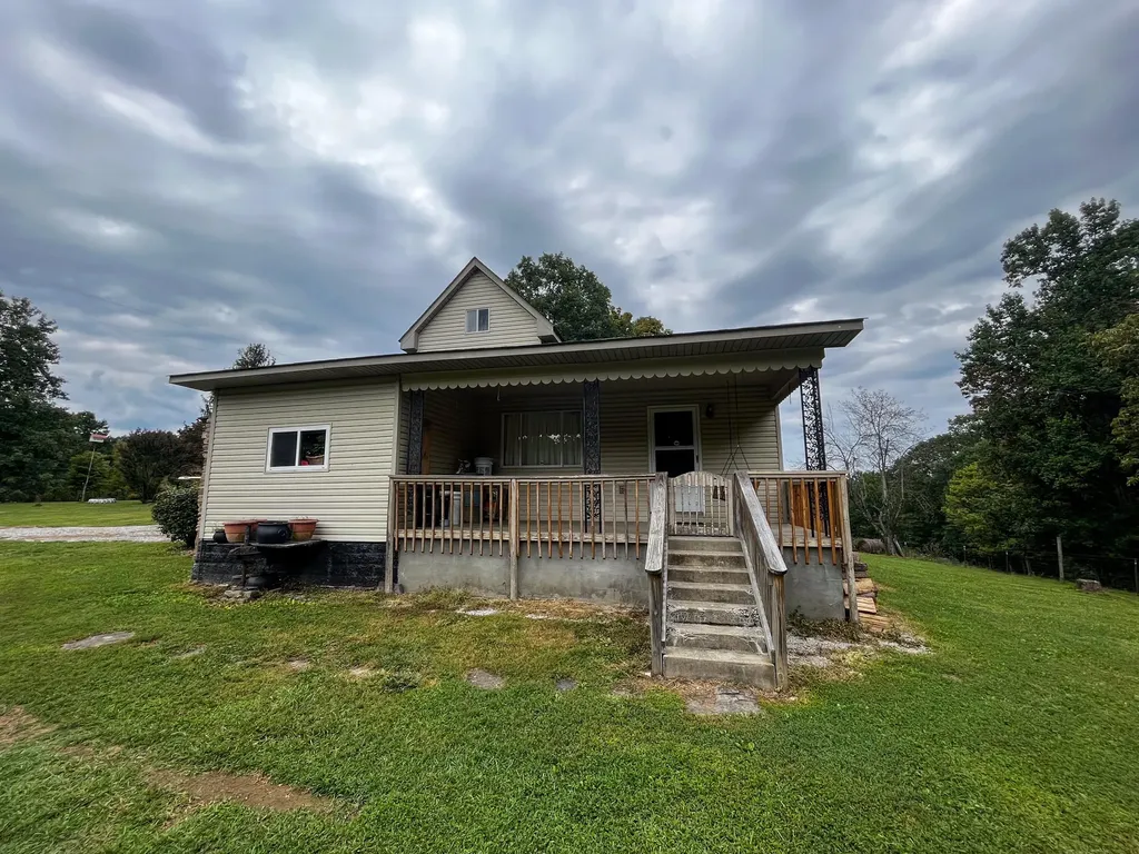 762 Jacks Ridge Road Mckee KY 40447