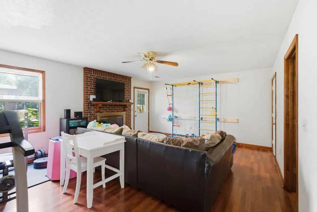 120 Saratoga Circle Richmond KY 40475