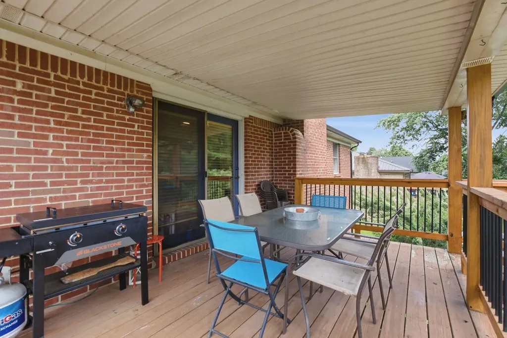 120 Saratoga Circle Richmond KY 40475