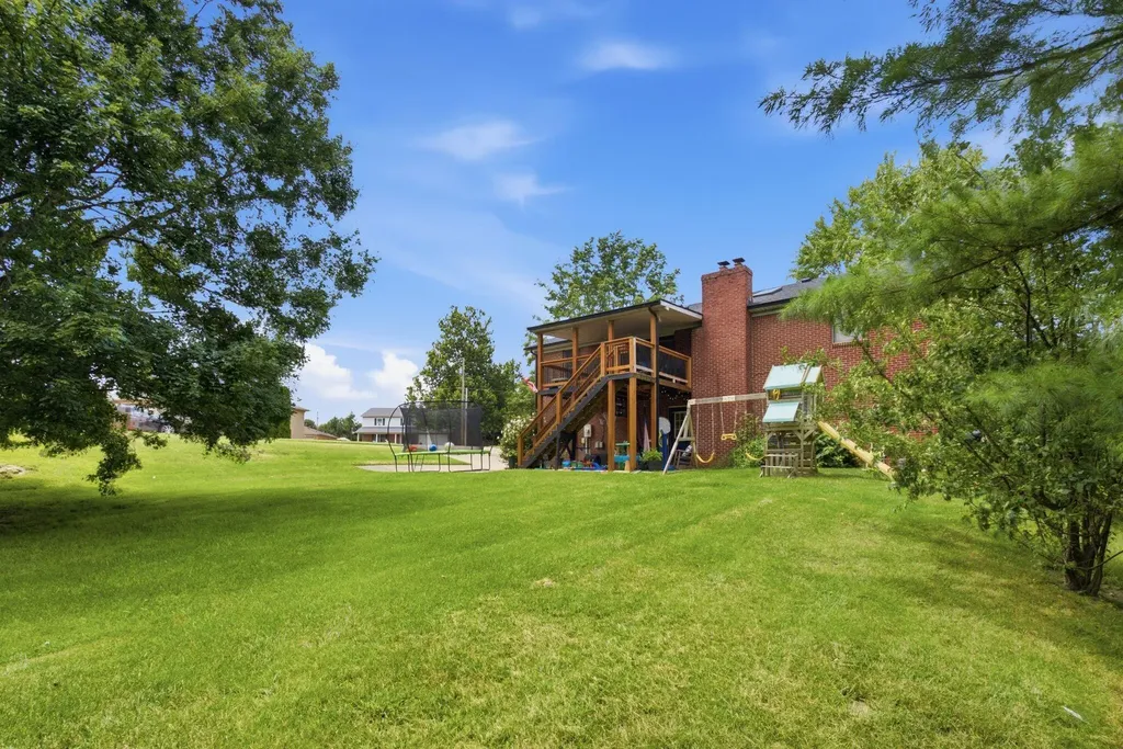120 Saratoga Circle Richmond KY 40475