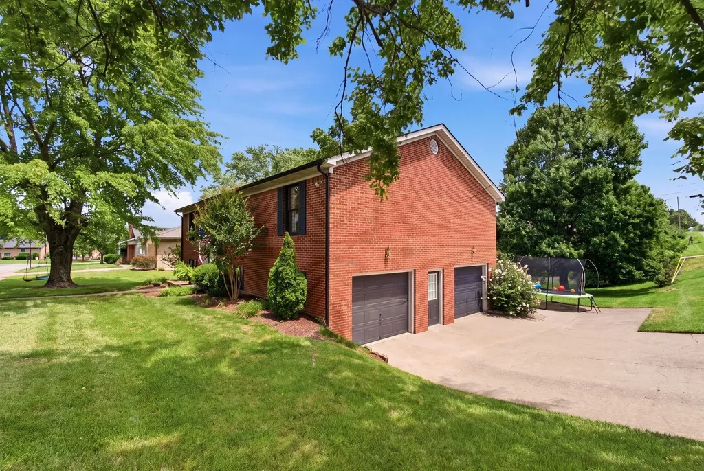 120 Saratoga Circle Richmond KY 40475