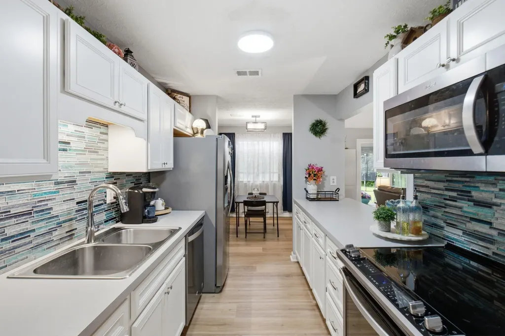 3341 Featherston Drive Lexington KY 40515