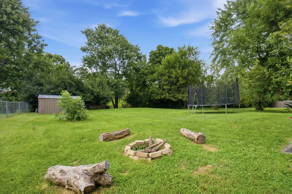 3341 Featherston Drive Lexington KY 40515