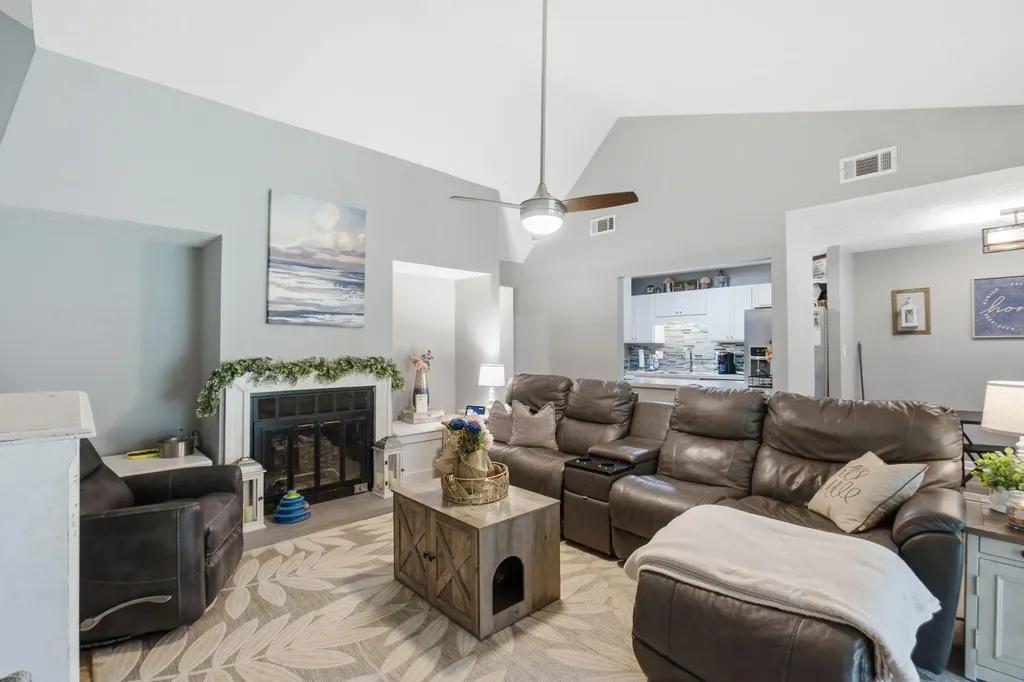 3341 Featherston Drive Lexington KY 40515