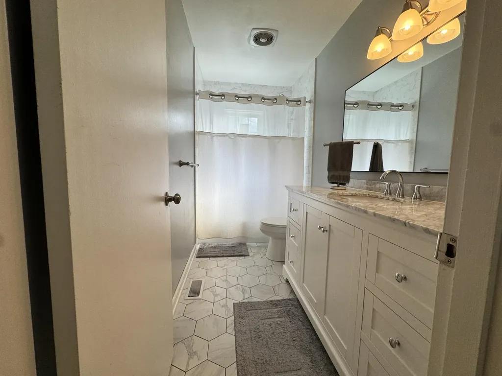 169 Manitoba Lane Lexington KY 40515