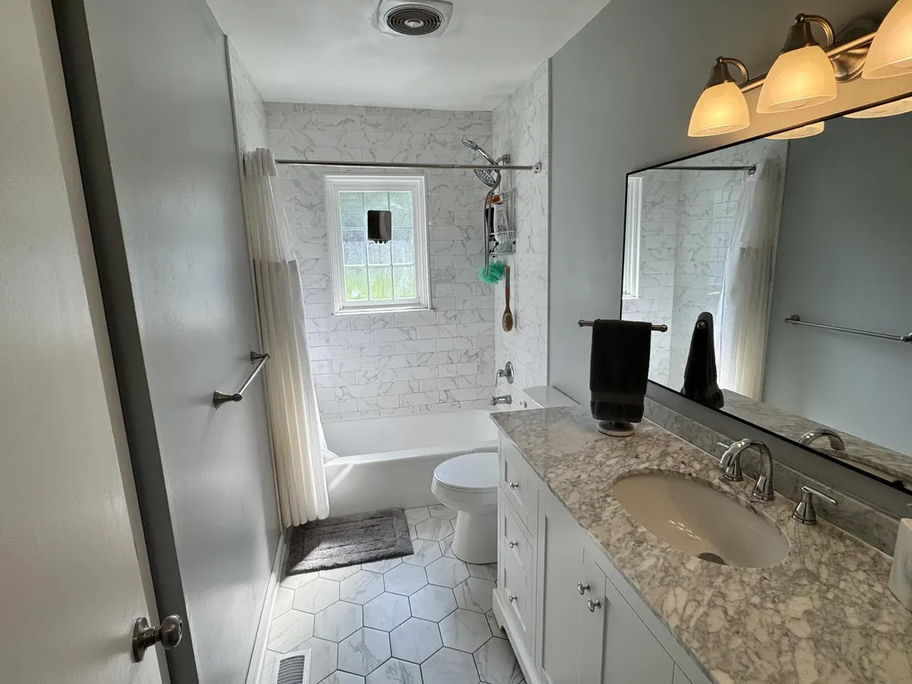 169 Manitoba Lane Lexington KY 40515