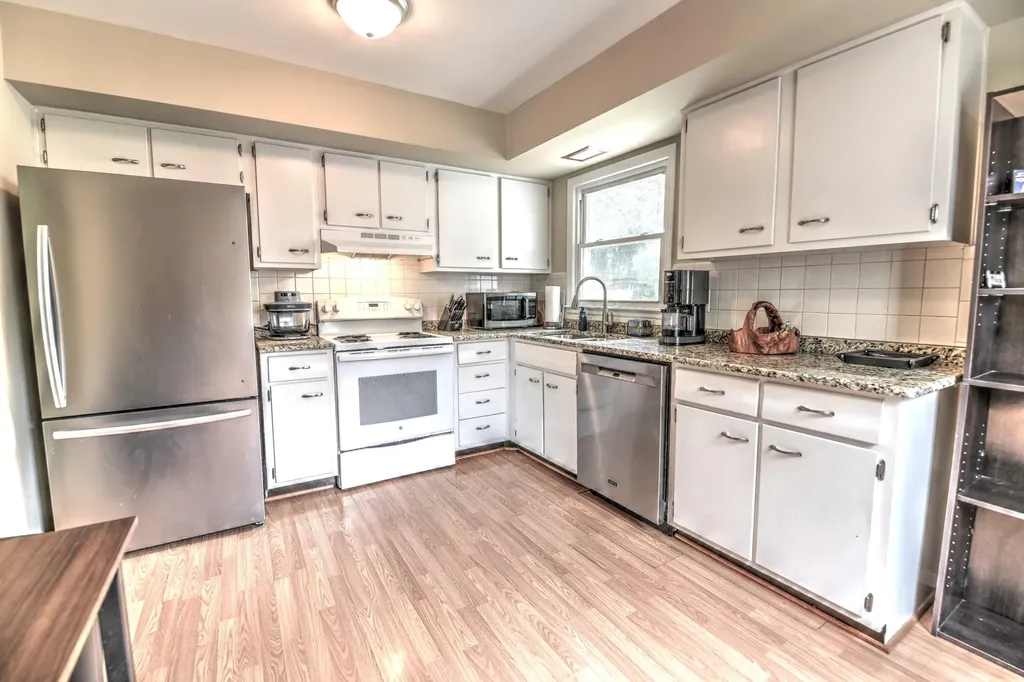 169 Manitoba Lane Lexington KY 40515