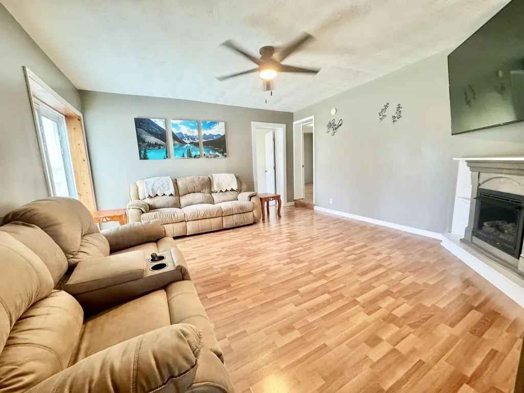 10861 Ky-57 Tollesboro KY 41189