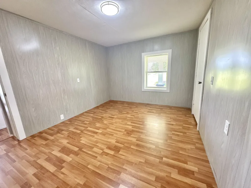 10861 Ky-57 Tollesboro KY 41189