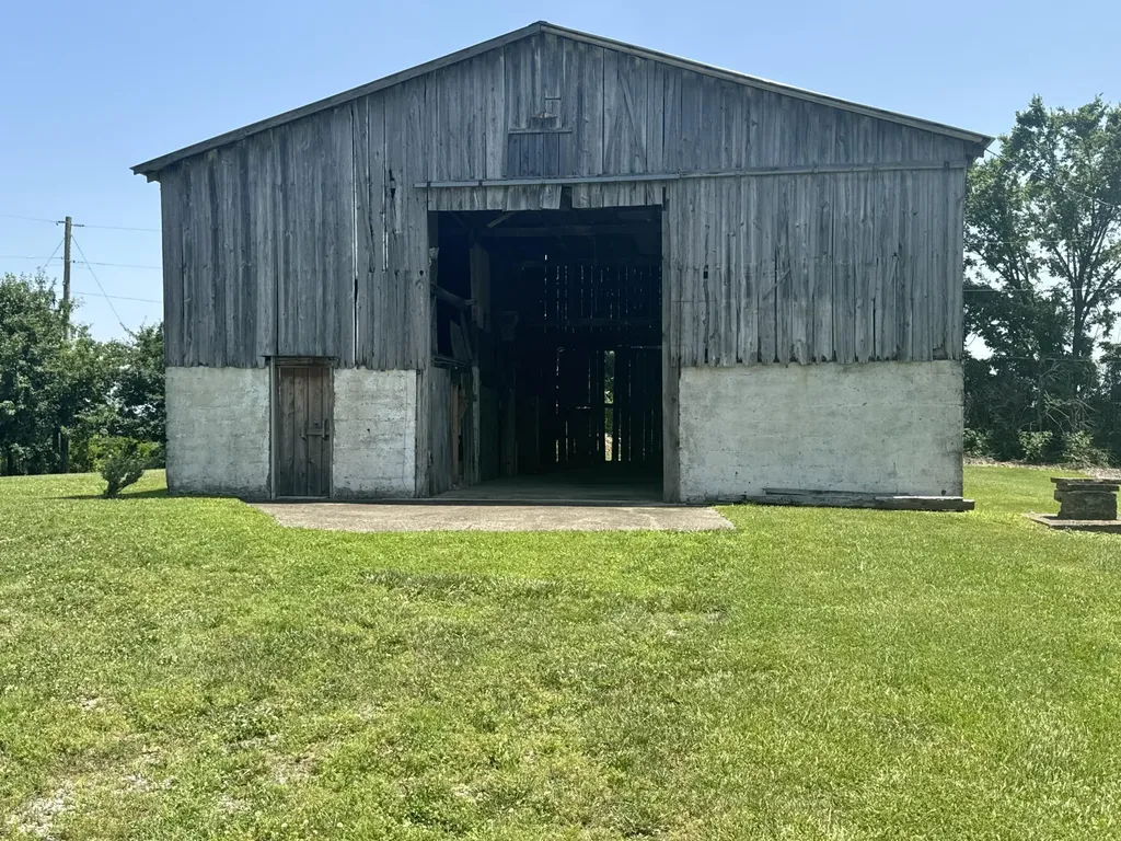 10861 Ky-57 Tollesboro KY 41189