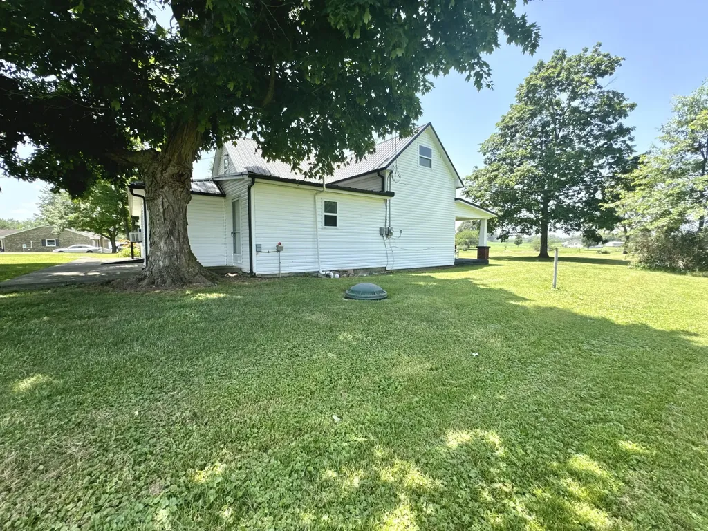 10861 Ky-57 Tollesboro KY 41189