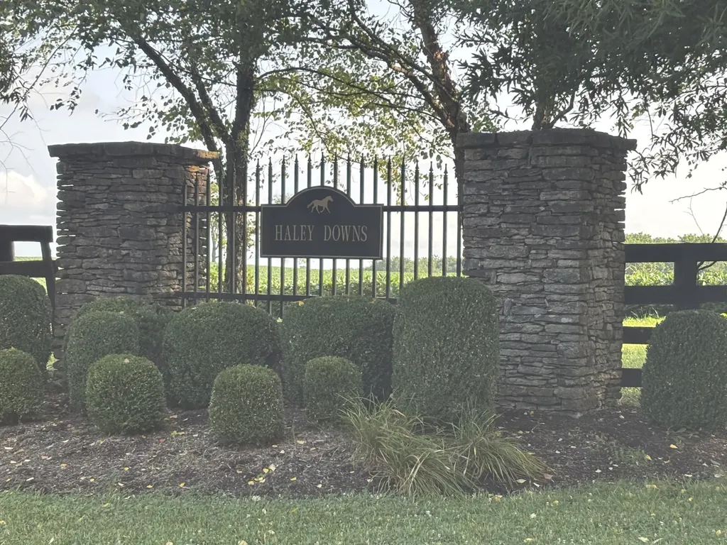 5450 Haley Downs Drive Lexington KY 40516