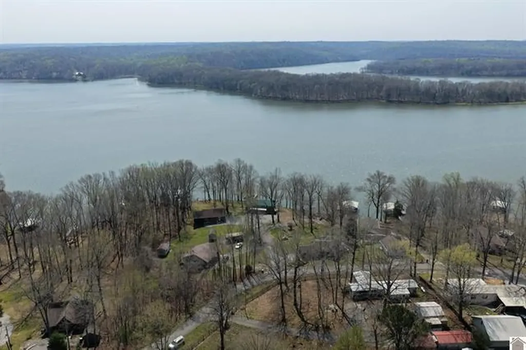 44 Gabby Lane Cadiz KY 42211