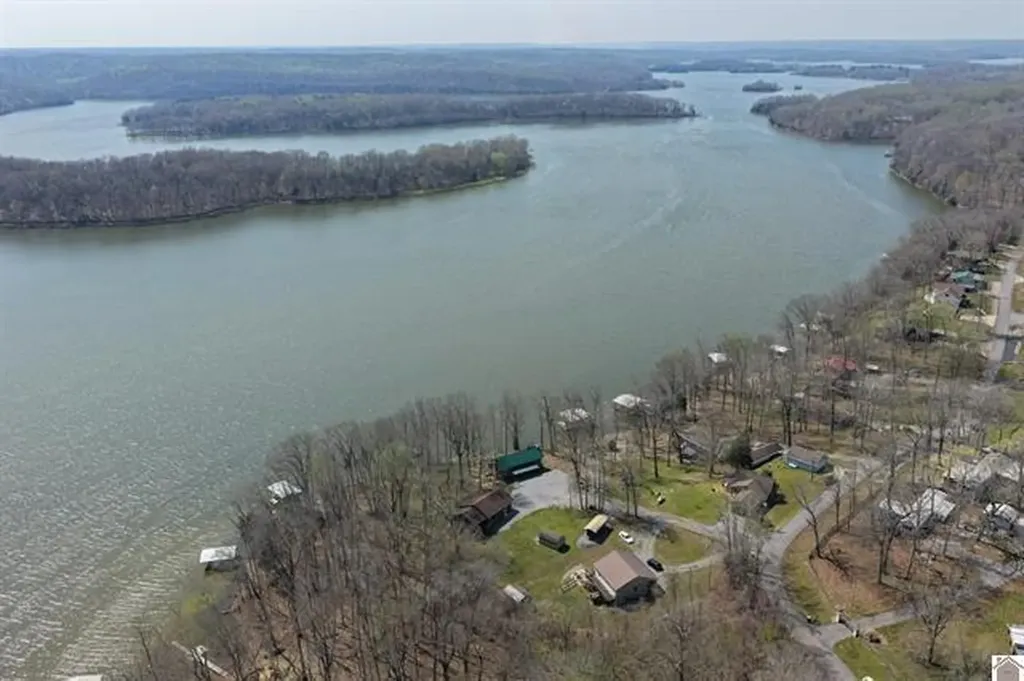 44 Gabby Lane Cadiz KY 42211